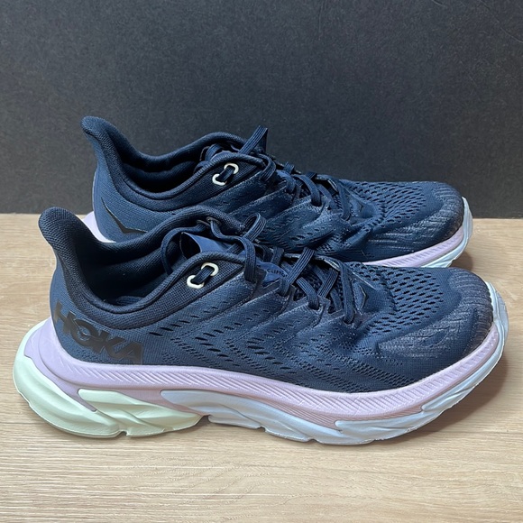 HOKA ONE ONE Clifton Edge Running Shoe Women Outer Space Orchid Hush SIZE 8 1/2 - Picture 3 of 12